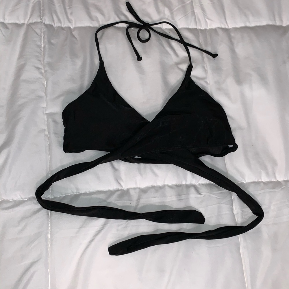 Zaful Black Cross Tie Bikini Top